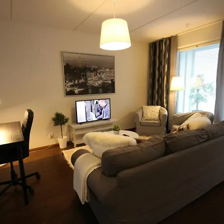 Spacious For 6 With Sauna Apartment *